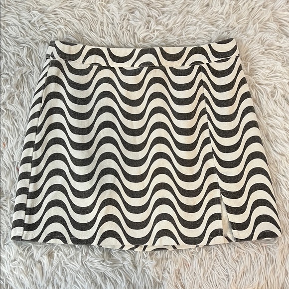 Le lis print denim skirt medium  NWT - Picture 1 of 6